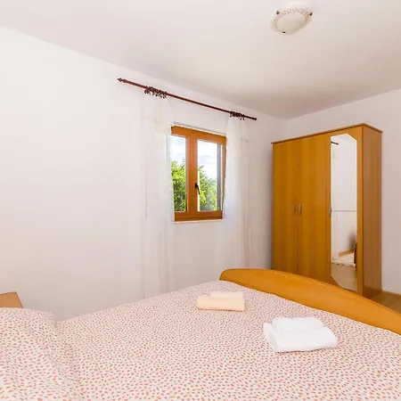Apartament Lavcevic *